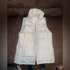 Old navy puffer vest